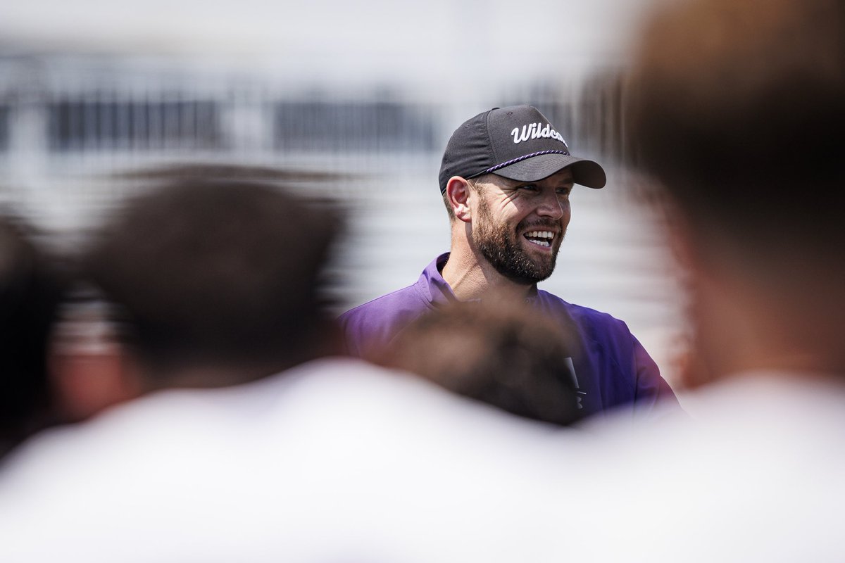 Northwestern Football (@nufbfamily) on Twitter photo All gas, no brakes ⛽️ All gas, no brakes ⛽️