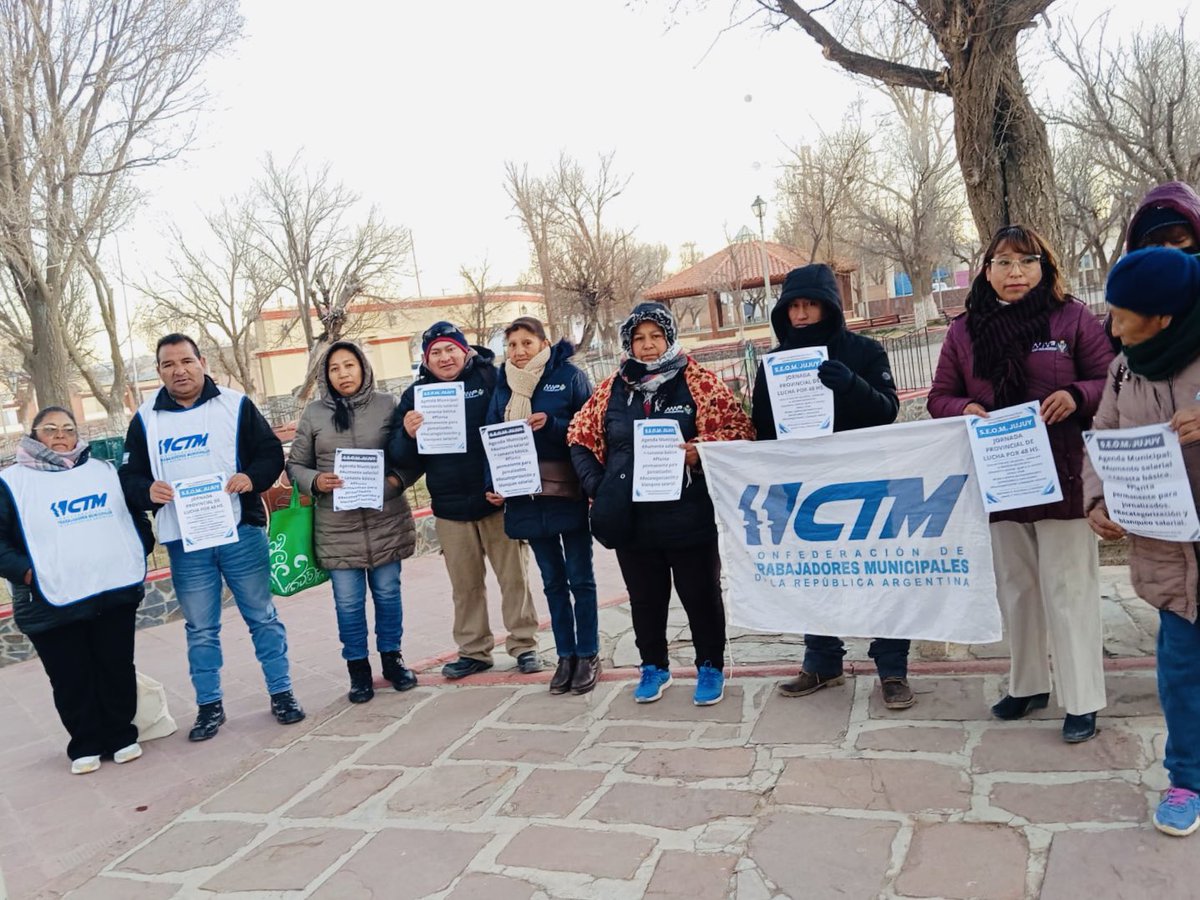🟠CARTELAZO
Jornada de cartelazo en Jujuy, a lo largo y ancho de la provincia, se expresaron los Municipales en favor del #aumentosalarial #categoria y #PlantaPermanente. 

#OrgullosamenteMunicipales 
#MunicipalesdeCorazón