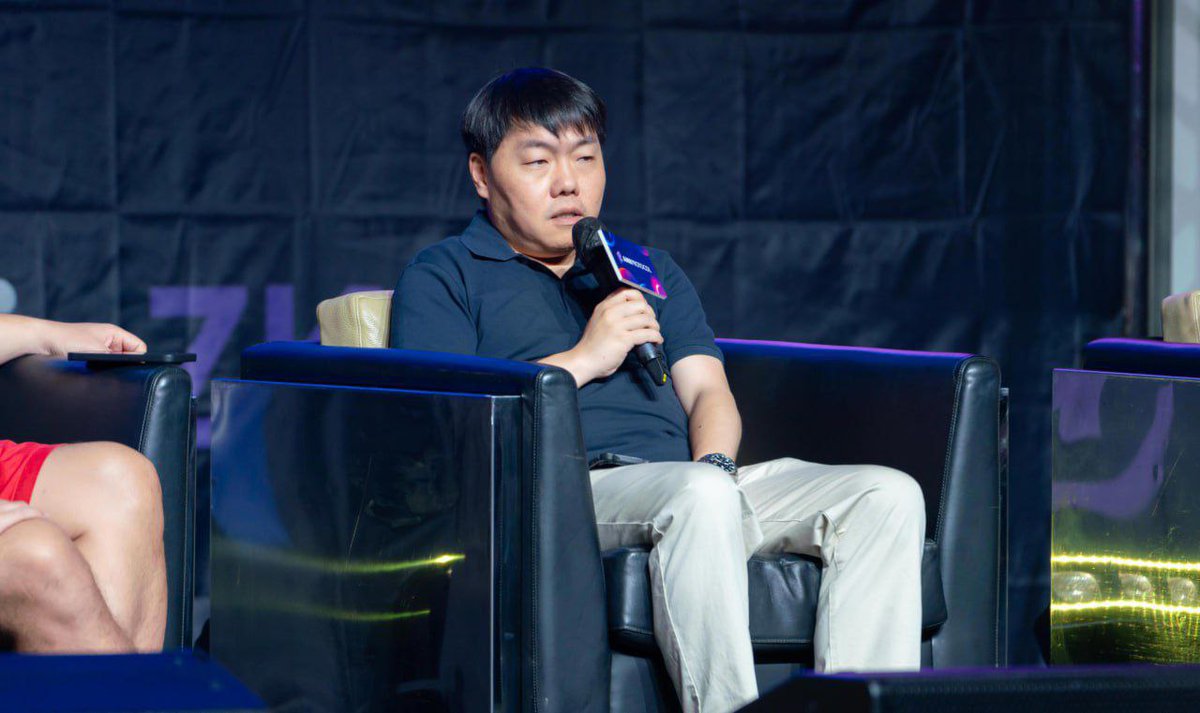 ONESHOTVentures's tweet image. Threshold Integration 
Threshold + ZK proofs anchor BTC ↔ EVM bridging. 
Relayers earn token ZYRA, proof submitters rewarded in token ZYRA, securing end-to-end trustless transfer. 
\#Threshold #Zyra