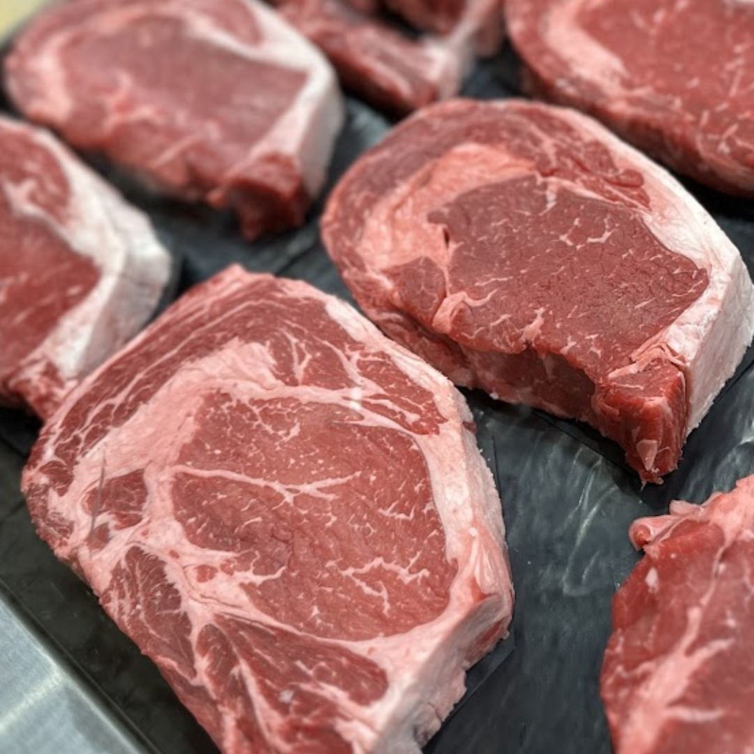 🥩Beef: The Ultimate Fuel for Strength!
Just a 3-ounce serving of lean beef delivers 25 grams of protein, plus iron, zinc, and B vitamins to help keep your energy levels up and your body strong.
It’s delicious AND oh so versatile!

#BeefItsWhatsForDinner #ProteinPower #EatBeef