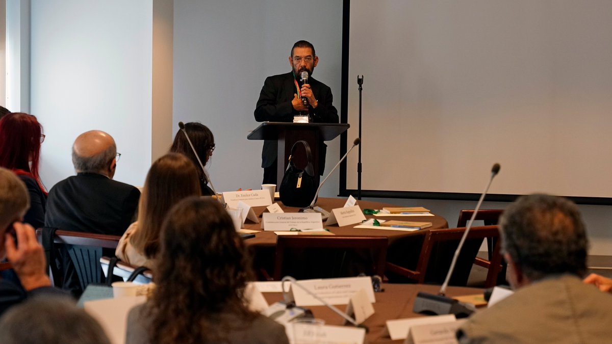 En el reciente III Encuentro Sinodal #FratelliTutti Diálogo Socioambiental Norte-Sur, representantes de redes eclesiales y organizaciones laicas de Norte y Suramérica discutieron desafíos sobre el cuidado de la Casa Común, el desarrollo humano y el trabajo digno.
 Fotos <a href="/USCCB/">U.S. Conference of Catholic Bishops</a>