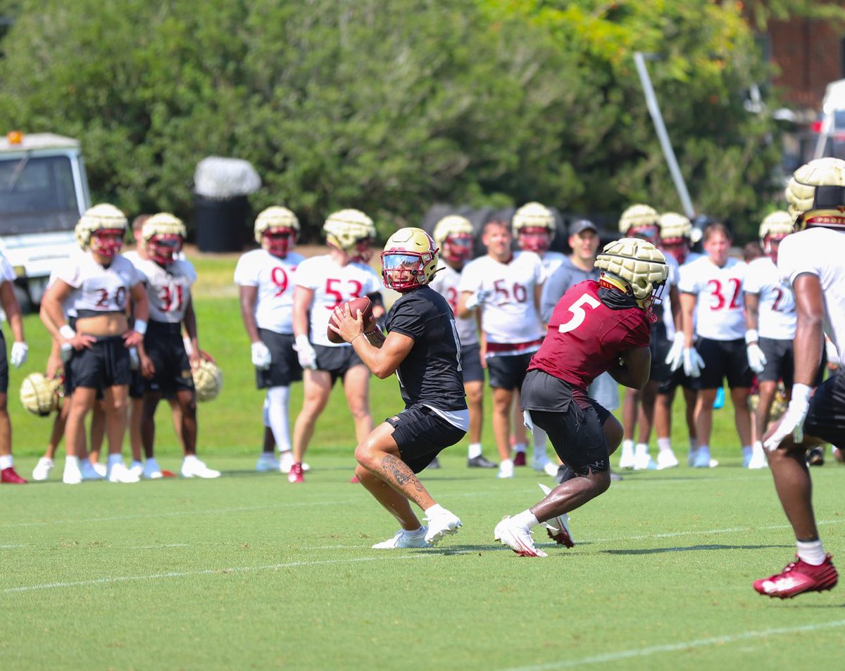 That time of year🤘🏼 <a href="/ElonFootball/">Elon Football</a>
