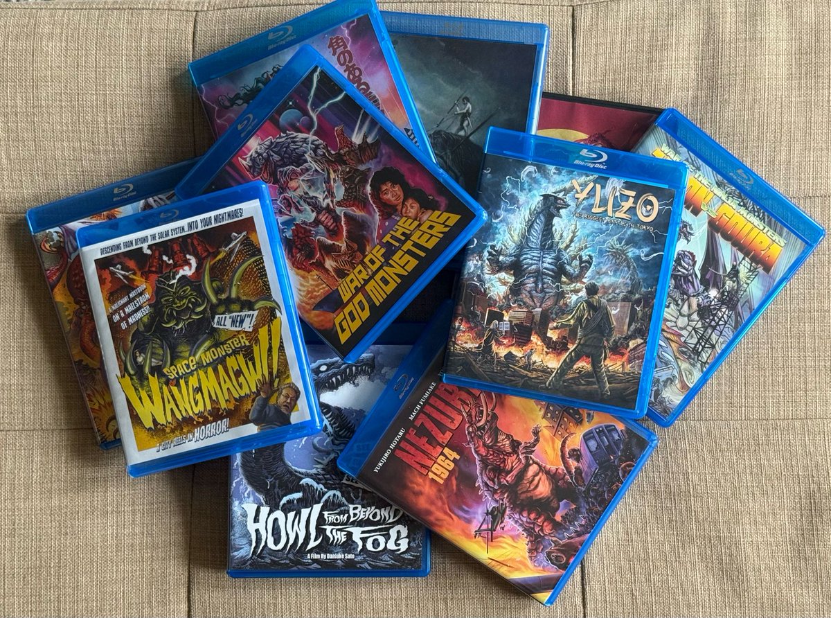 Tegon (@tegondrake) on Twitter photo Oh you like kaiju movies? Tell me, what was your take on Wangmagwi? Don’t tell me you’ve never heard of Pulsagari! (I mayyyy have gotten tipsy and ordered a boatload of ‘em 🫣) Oh you like kaiju movies? Tell me, what was your take on Wangmagwi? Don’t tell me you’ve never heard of Pulsagari! (I mayyyy have gotten tipsy and ordered a boatload of ‘em 🫣)
