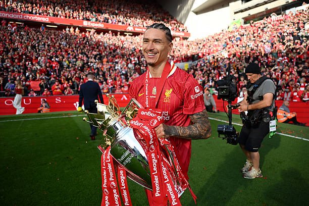 _The12thRed's tweet photo. 💔 😭Darwin Núñez is leaving Liverpool.

He wasn’t perfect. He missed. He frustrated.
But he never stopped running, never stopped fighting, never stopped believing.
He gave everything for the badge. And that’s all we ever asked for.

Thank you, Darwin.
Once a Red, always a Red. 🔴

#LFC #Nunez