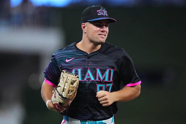 TRADE TREE 🌳: #Marlins flipped Moises Alou for Marsee

Alou for Mark Johnson (HOU)
Johnson for Mike Lowell (NYY)
Lowell for Hanley Ramirez (BOS)
Hanley for Nate Eovaldi (LAD)
Eovaldi for David Phelps (NYY)
Phelps for Pablo Lopez (SEA)
Lopez for Arraez (MIN)
Arraez for Marsee