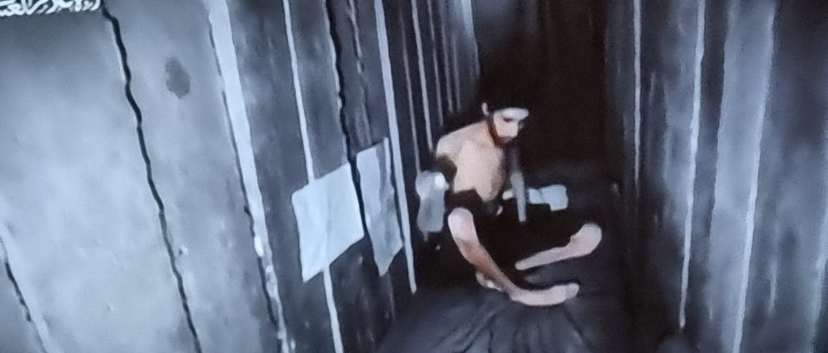 El mundo guarda silencio ante este horror, tal cual durante el holocausto nazi. Se repite la historia, se persigue a un pueblo sólo por ser judíos. <a href="/comjudiachile/">Comunidad Judía de Chile</a> <a href="/IsraelinChile/">Israel en Chile</a> <a href="/Gabrielcolodro/">Gabriel Colodro</a> <a href="/gzaliasnik/">🎗️Gabriel Zaliasnik 🇺🇦🇨🇱🇮🇱</a> <a href="/MiriamPasmanik/">Miriam✡️💔</a> <a href="/latadiab/">Ester Bitran Mlynarz</a> <a href="/SergioBitran/">Sergio Bitran</a>