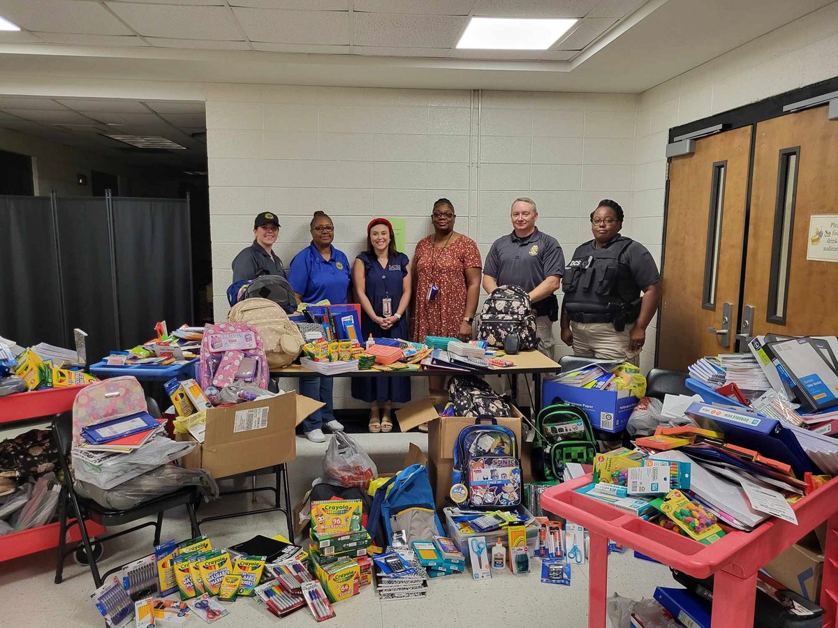 Georgia Department of Community Supervision (@georgiadcs) on Twitter photo This year marks 10 years of giving back through the DCS Day of Service!
DCS employees took part in donation drives, care kit assembly, and hands-on volunteering at shelters, food banks, and nonprofit organizations.
We are proud to continue uplifting communities.
<a href="/ACFB/">Atlanta Community Food Bank</a> This year marks 10 years of giving back through the DCS Day of Service!
DCS employees took part in donation drives, care kit assembly, and hands-on volunteering at shelters, food banks, and nonprofit organizations.
We are proud to continue uplifting communities.
<a href="/ACFB/">Atlanta Community Food Bank</a>