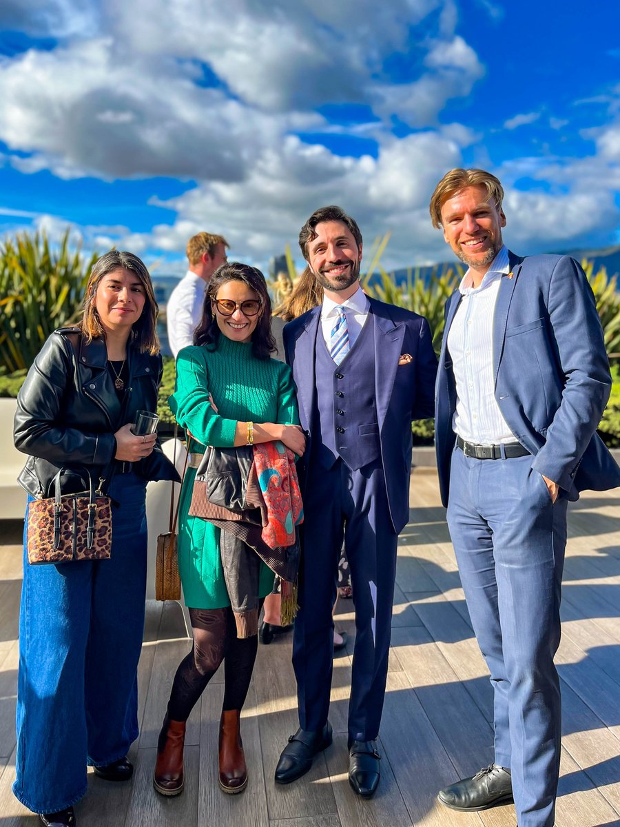 ✨¡Un evento de emociones y cambios para la Embajada de Países Bajos en Colombia!

🤝🏼Fue un evento donde dimos la despedida Martijn Groen, saliente Primer Secretario de la embajada, y bienvenida a su sucesor, Albert Kobus.

🔗Más detalles de esta noticia: linkedin.com/feed/update/ur…