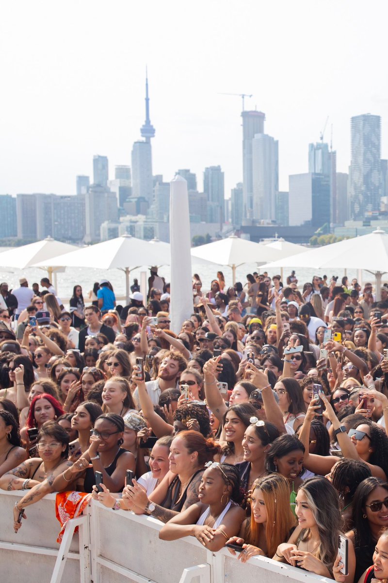 Charlie B tweet media