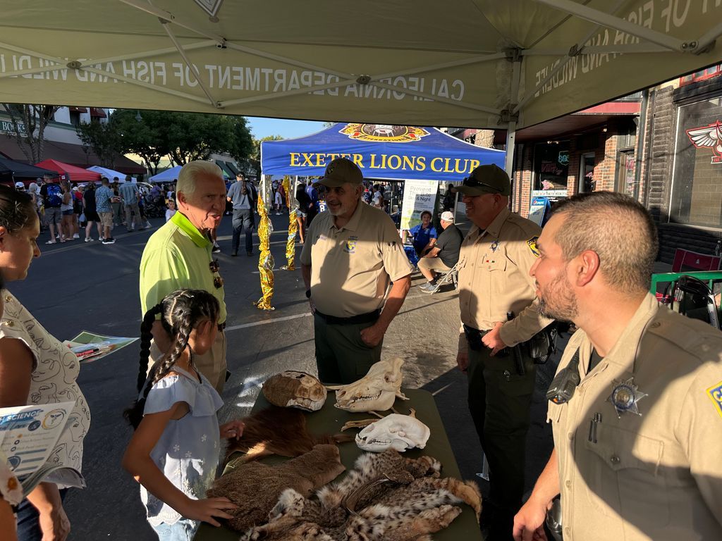 RepJimCosta's tweet image. Had a great time at #NationalNightOut in Downtown Exeter last night! Always a pleasure connecting with families, first responders, and community leaders working together to keep our neighborhoods safe. #ExeterCA #CommunityStrong