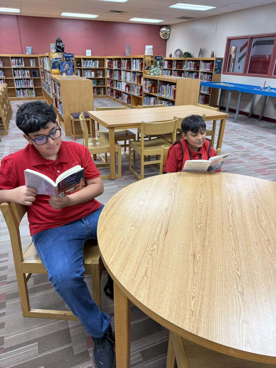 First day of library orientation ✅ Book checkouts officially underway 📚 Let the reading begin! #Strike