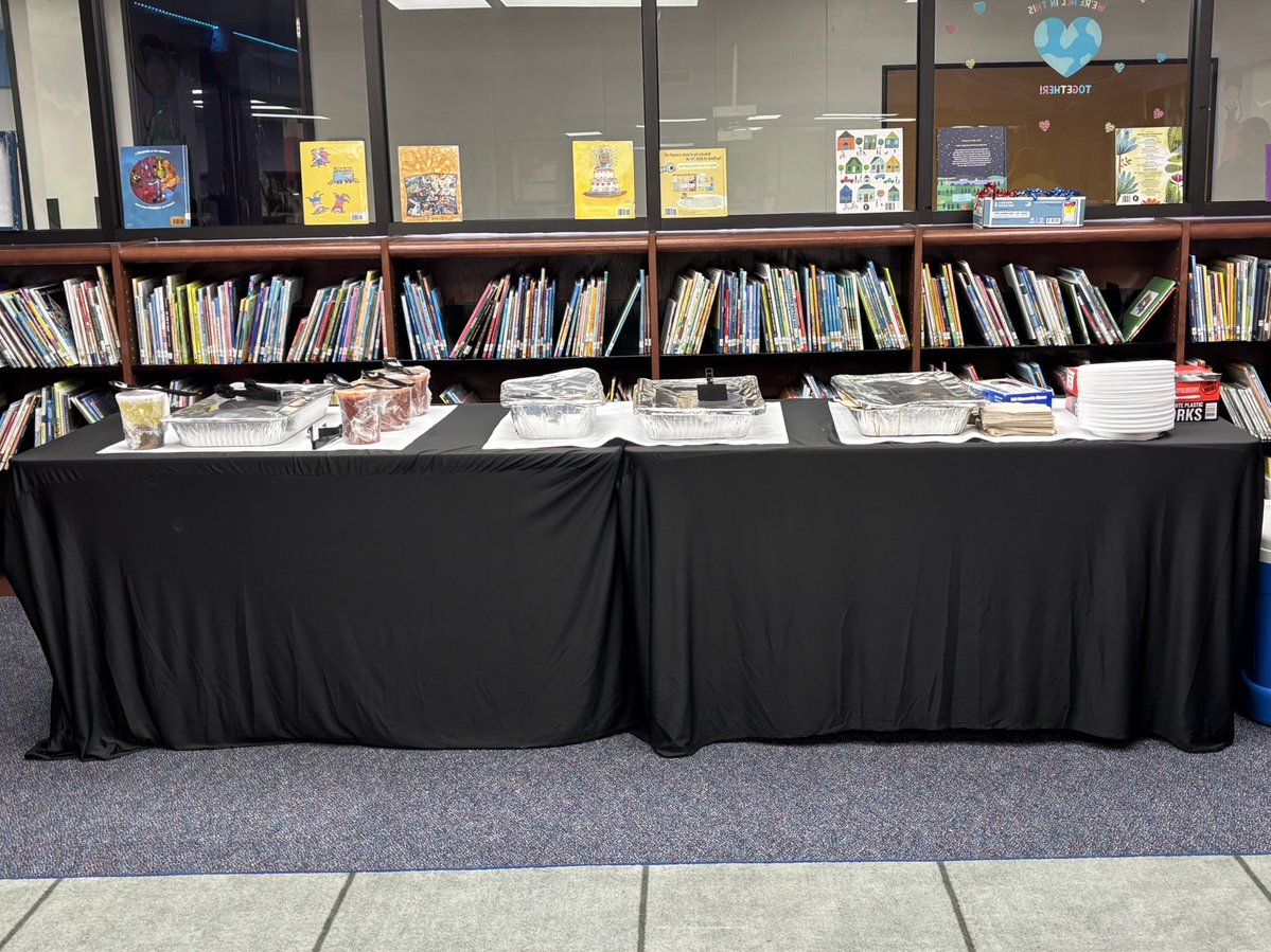 Sofia Rodriguez M.Ed (@s_rod33) on Twitter photo A special shout out to our community partner <a href="/StateFarm/">State Farm</a> Christopher Delaney for providing <a href="/RGE_Rangers/">Ridgegate Elementary</a> lunch. #FBISDLevelUp #CommunityPartners #RGE #ItAWin #Rangers #RGE A special shout out to our community partner <a href="/StateFarm/">State Farm</a> Christopher Delaney for providing <a href="/RGE_Rangers/">Ridgegate Elementary</a> lunch. #FBISDLevelUp #CommunityPartners #RGE #ItAWin #Rangers #RGE