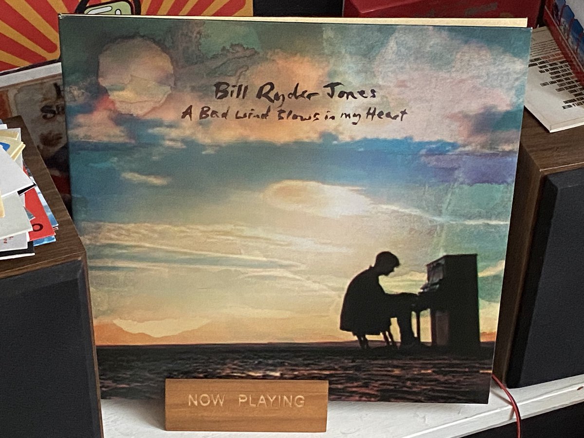 By Evening I.. stick this classic on.
Love the artwork here. The gateway to Iechyd Da.