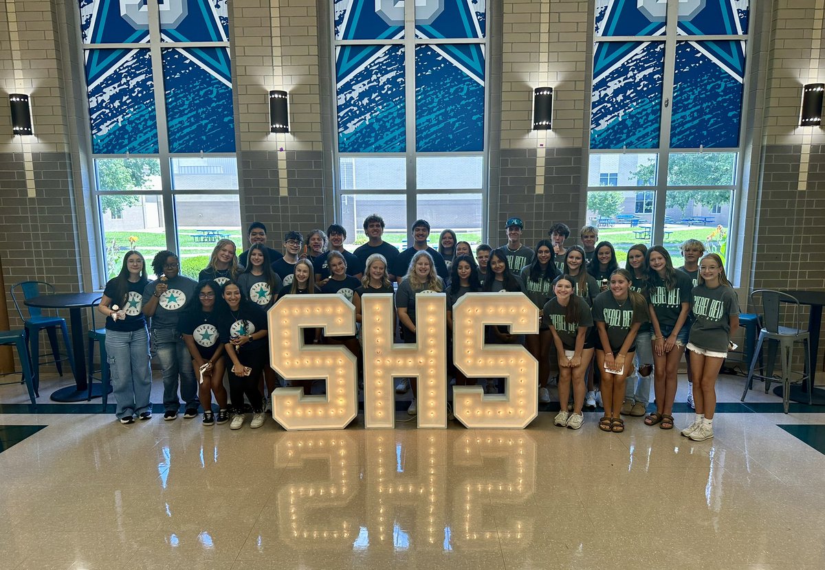 It wouldn’t be back-to-school without Beta Club’s annual ice cream treats for faculty &amp; staff! 🍦Our members love welcoming everyone with a sweet tradition that’s always appreciated. Here’s to another great year! <a href="/SiegelHighStars/">Siegel High School</a>