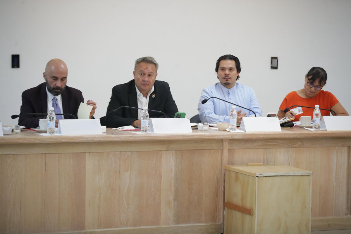 Diputadas y Diputados Petistas (@diputadosptmx) on Twitter photo 📌 #Entérate || En su calidad de integrante de la Comisión de Economía Social y Fomento al Cooperativismo, la dip. Dip. <a href="/MagdalenaNezMo1/">Diputada Fed. Magdalena Del Socorro Núñez Monreal</a> encabezó la reunión con representantes de cooperativas de Guanajuato, donde se abordaron temas clave para el desarrollo del sector.
✅ Impulso 📌 #Entérate || En su calidad de integrante de la Comisión de Economía Social y Fomento al Cooperativismo, la dip. Dip. <a href="/MagdalenaNezMo1/">Diputada Fed. Magdalena Del Socorro Núñez Monreal</a> encabezó la reunión con representantes de cooperativas de Guanajuato, donde se abordaron temas clave para el desarrollo del sector.
✅ Impulso