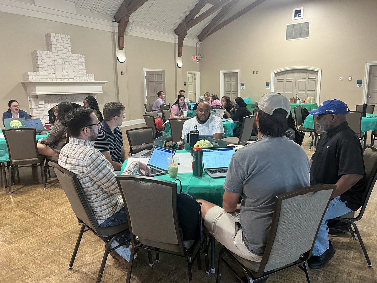 Leah Segar tweet media