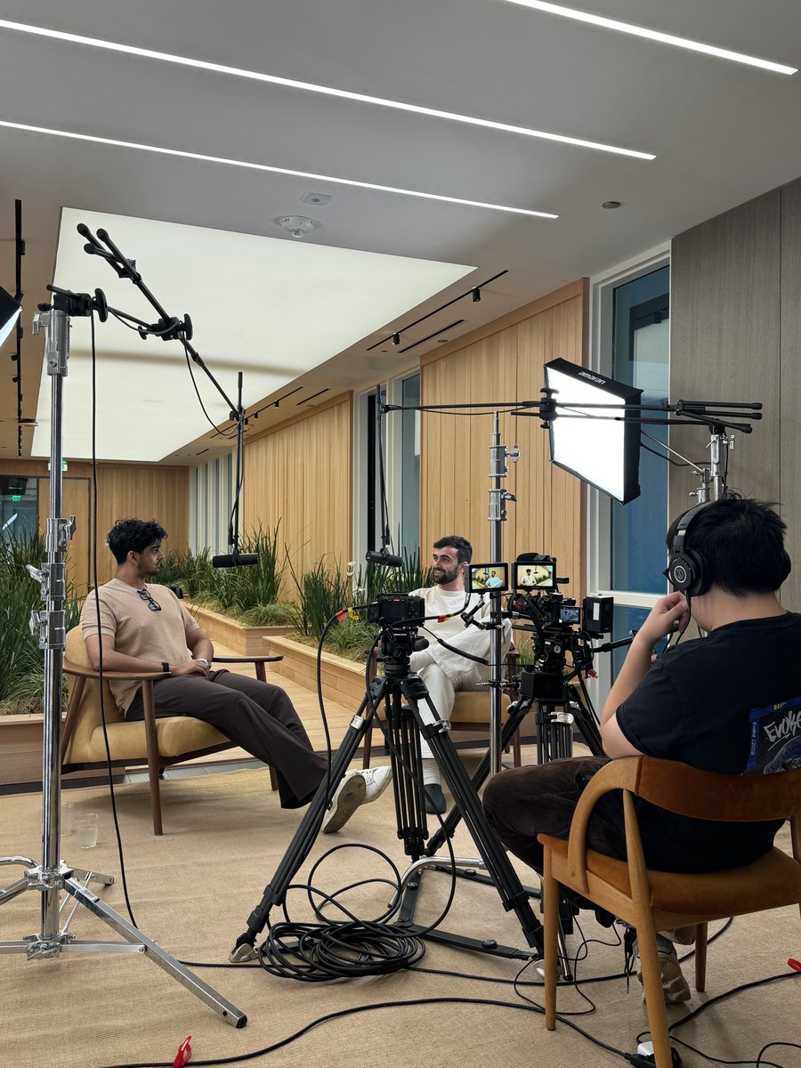 Filmed one of the greatest podcasts we’ve ever done yesterday @1x_tech https://t.co/iXQmpBa45F
