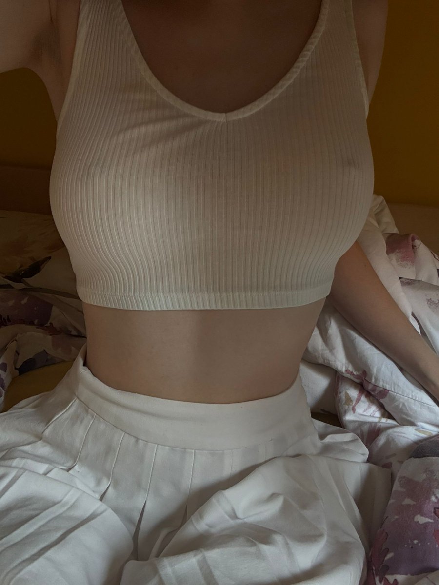 Subs dont deserve to have any money or fun. I want the Fun and all the money lol. Keep working for mommy. Maybe one day you can Impress me😙