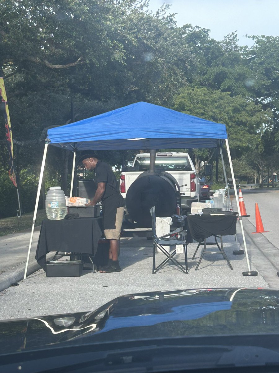 Robbie Lastella (@rlastellareport) on Twitter photo If anyone in the Boca or Delray area hasn’t eaten dinner yet go check out Cookboys BBQ, pop up but currently at 5500 Broken Sound Blvd NW,
Boca Raton until 8 PM
Ran by former Ravens & Jets Safety & <a href="/GatorsPbg/">PBG GATORS FOOTBALL</a> state champion <a href="/emanuelcook26/">Emanuel Cook</a>. Great local eats 🔥 If anyone in the Boca or Delray area hasn’t eaten dinner yet go check out Cookboys BBQ, pop up but currently at 5500 Broken Sound Blvd NW,
Boca Raton until 8 PM
Ran by former Ravens & Jets Safety & <a href="/GatorsPbg/">PBG GATORS FOOTBALL</a> state champion <a href="/emanuelcook26/">Emanuel Cook</a>. Great local eats 🔥