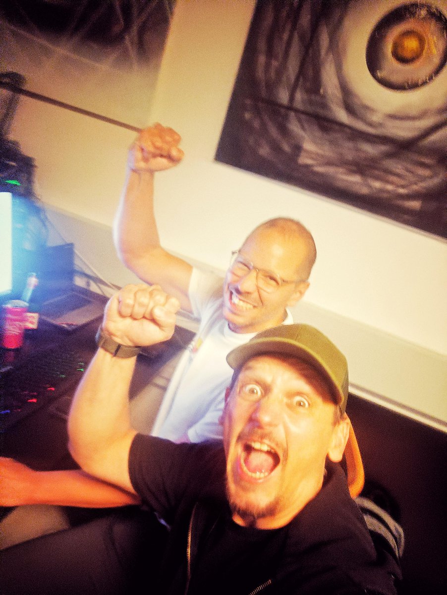 That's what I looked like when I managed to mint an Ordinal by BURST  <a href="/burst_cryptoart/">burst_</a> <a href="/HanZzzel_11/">HanZzzel</a>