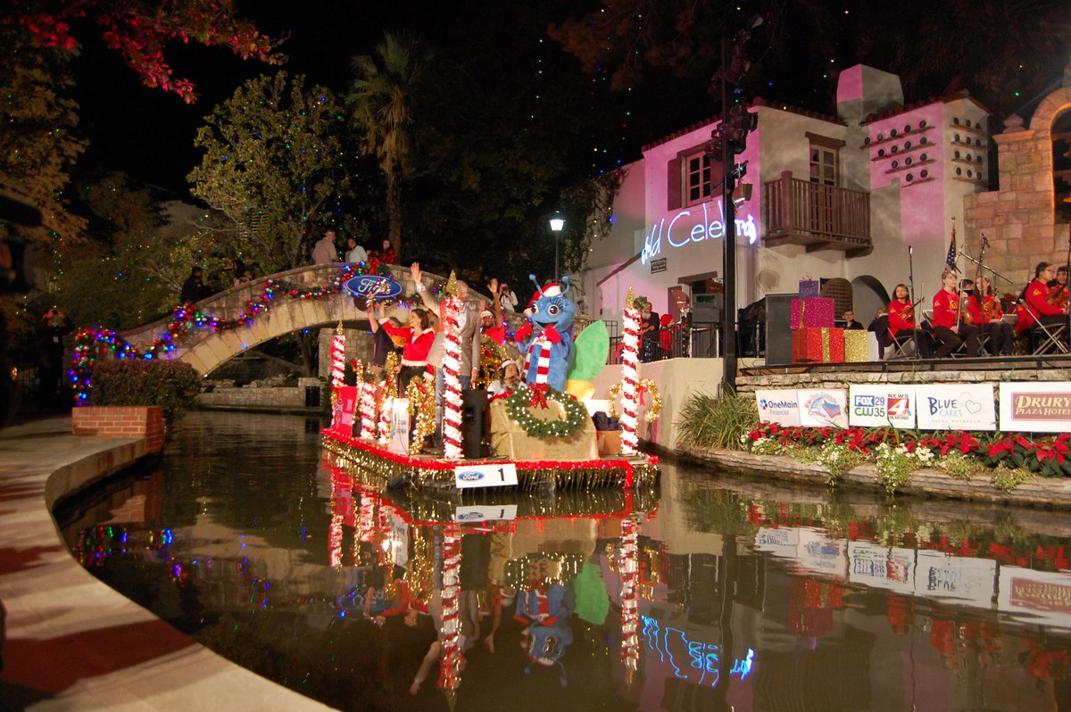 SARiverwalkFun's tweet photo. Our friends at Visit San Antonio have announced the details of this year's Ford Holiday River Parade.  The parade this year is Friday November 28th and starts at 6pm at the Tobin Center and 7:05pm at the Arneson River Theatre.  This event is so much fun!

https://t.co/WU5QUaZiPH https://t.co/soDNAPhSo6