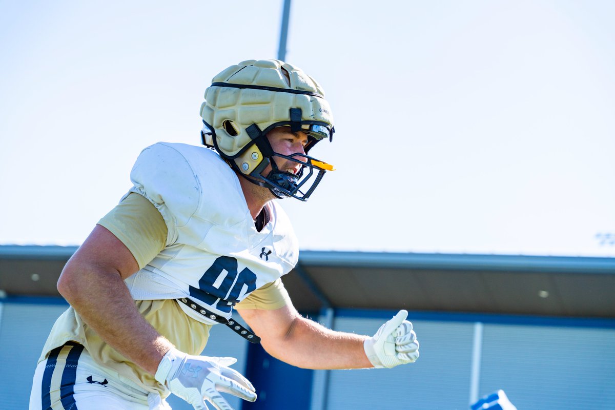 TheRightCats's tweet image. Rookie DL ‼️

#BobcatBuilt | #GoCatsGo
