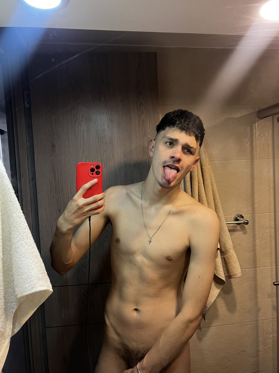 Heyy go to my page 💙

onlyfans.com/bastianox