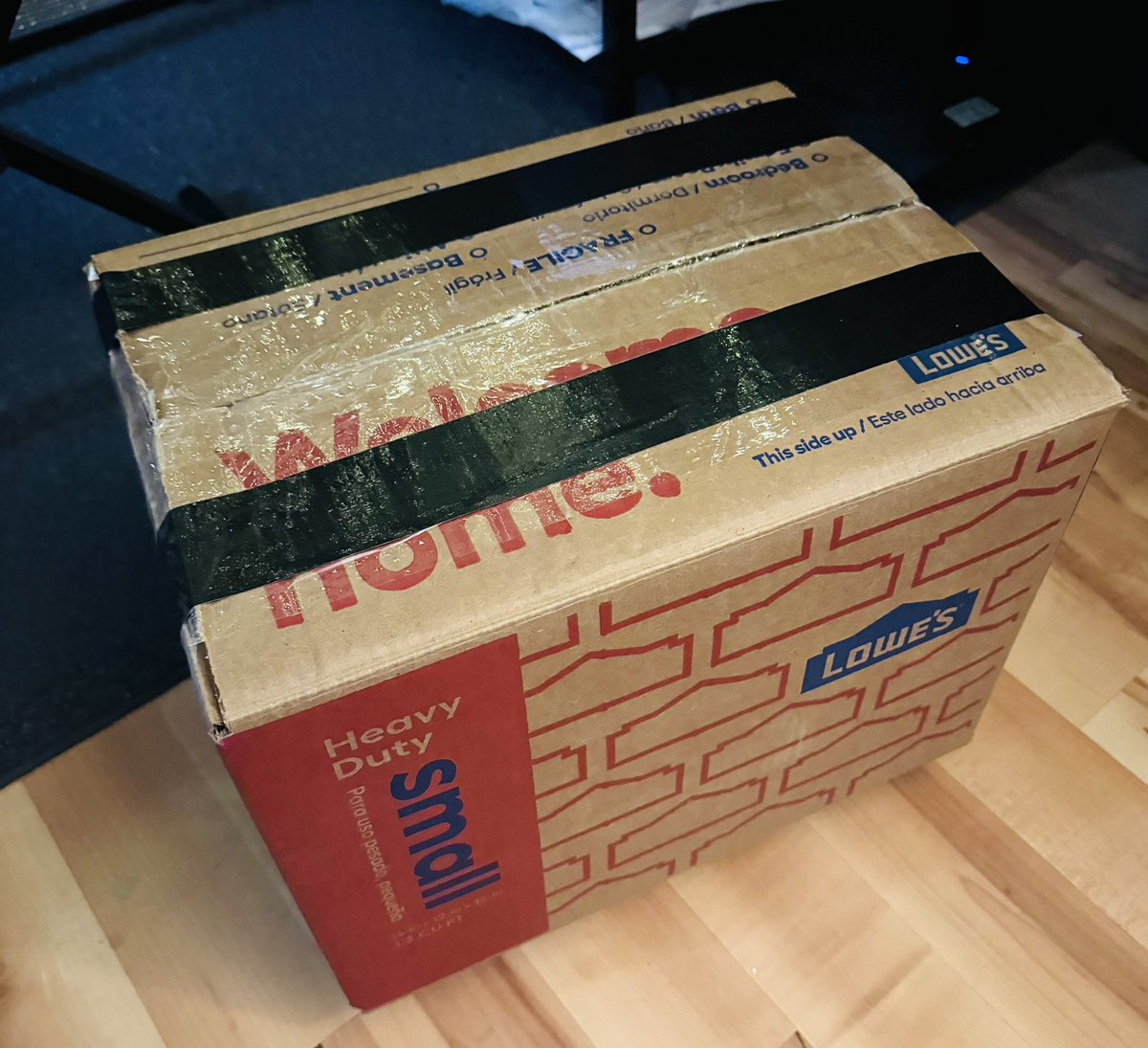 F_Bee_AM's tweet image. This is why I love my job. There’s $399 in profit going out in this little box 🤘

#amazonseller #FBA #boxem