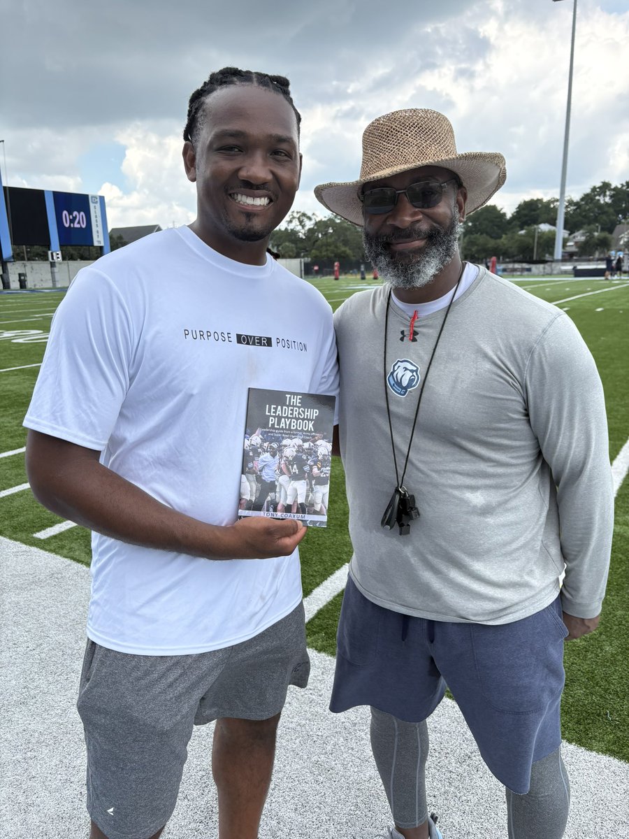 Lavaedeay Lee (@_vl2) on Twitter photo Assistant Head Coach, Special Team Coordinator & Author <a href="/CoachCoax17/">Tony Coaxum</a>
My next read! ๐ฅ๐ฅ Assistant Head Coach, Special Team Coordinator & Author <a href="/CoachCoax17/">Tony Coaxum</a>
My next read! ๐ฅ๐ฅ