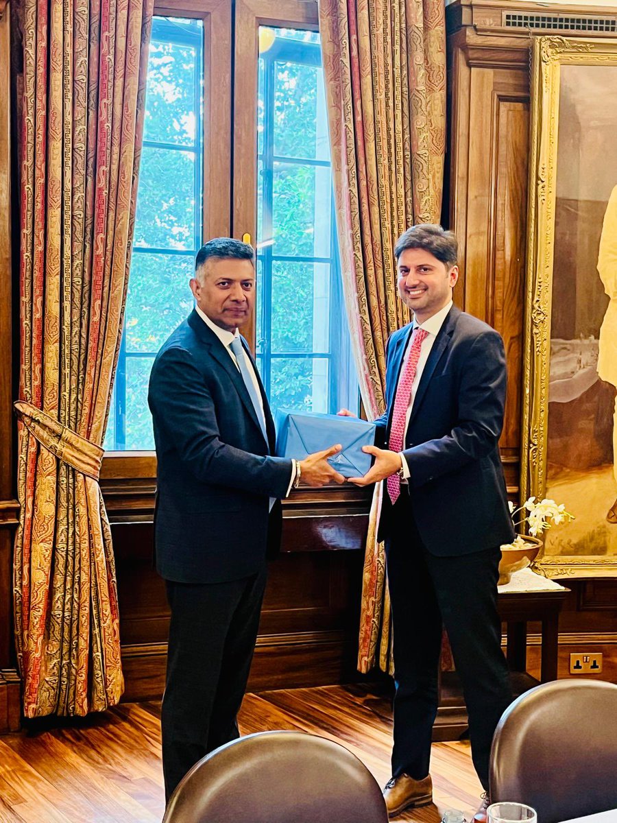 Sarvjeet Soodan (@sarvjeet_ifs) on Twitter photo How time flies!
Three remarkable years <a href="/HCI_London/">India in the UK</a> gone in a flash. Grateful for the journey, the team, and the inspiring leadership of HC <a href="/VDoraiswami/">Vikram Doraiswami</a>.
Onward now, to the new experiences & adventures <a href="/indemtel/">India in Israel</a> How time flies!
Three remarkable years <a href="/HCI_London/">India in the UK</a> gone in a flash. Grateful for the journey, the team, and the inspiring leadership of HC <a href="/VDoraiswami/">Vikram Doraiswami</a>.
Onward now, to the new experiences & adventures <a href="/indemtel/">India in Israel</a>