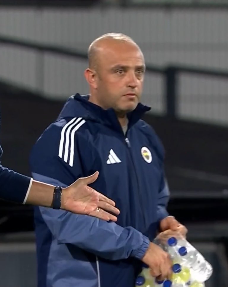 Lefter Çubuklusu tweet media