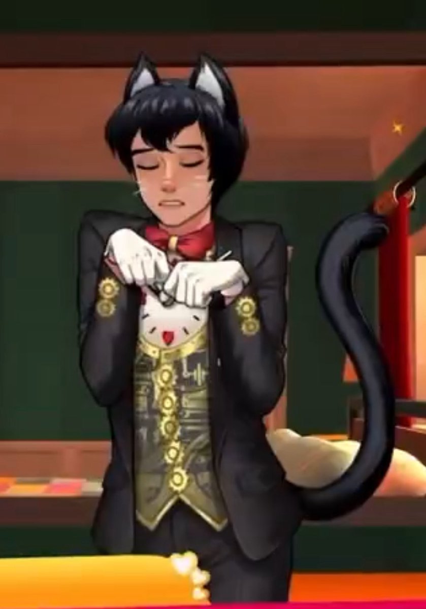 g0ldenphig_'s tweet image. phil in 2009 vs phil now