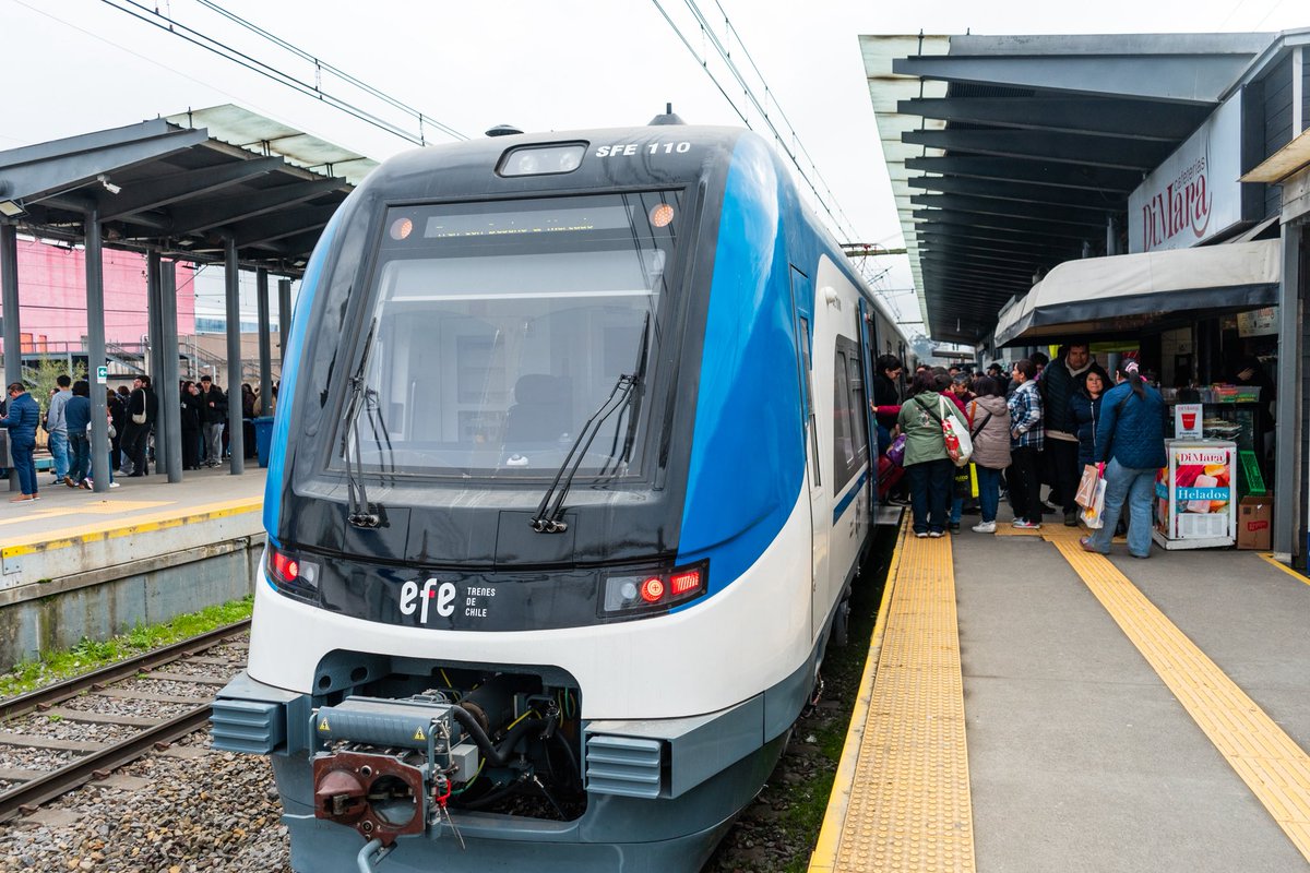 ¡Ya están operando los dos nuevos trenes en el <a href="/EFE_Biotren/">Biotren</a>! 🚆

Estas dos unidades llegaron a reemplazar a los históricos trenes naranjos, dando un nuevo paso hacia la modernización del sistema ferroviario en la Región del Biobío.