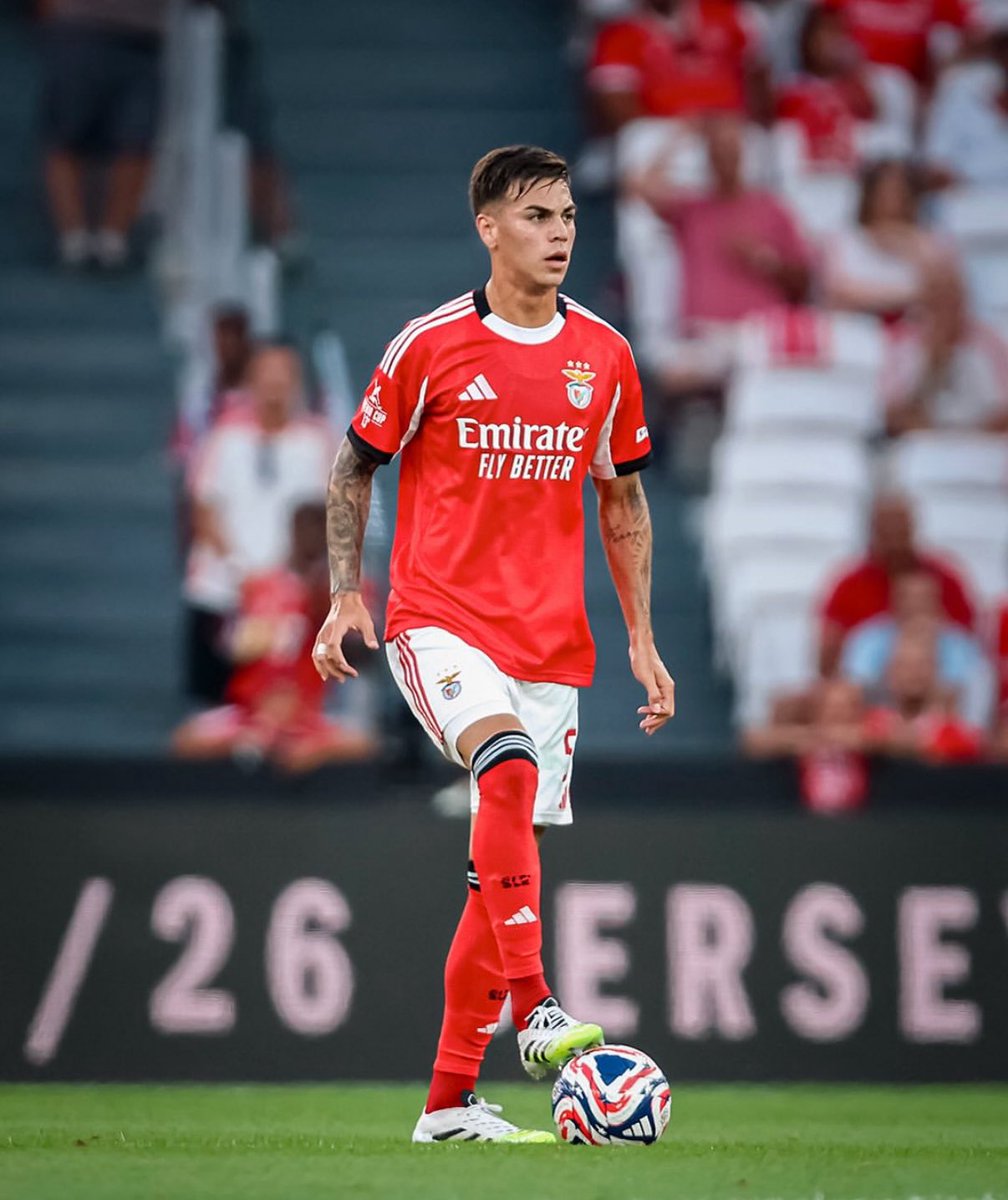 AlbicelesteTalk's tweet photo. Enzo Barrenechea is a BALLER 🤩🇦🇷 https://t.co/Wo2B3I6AXJ