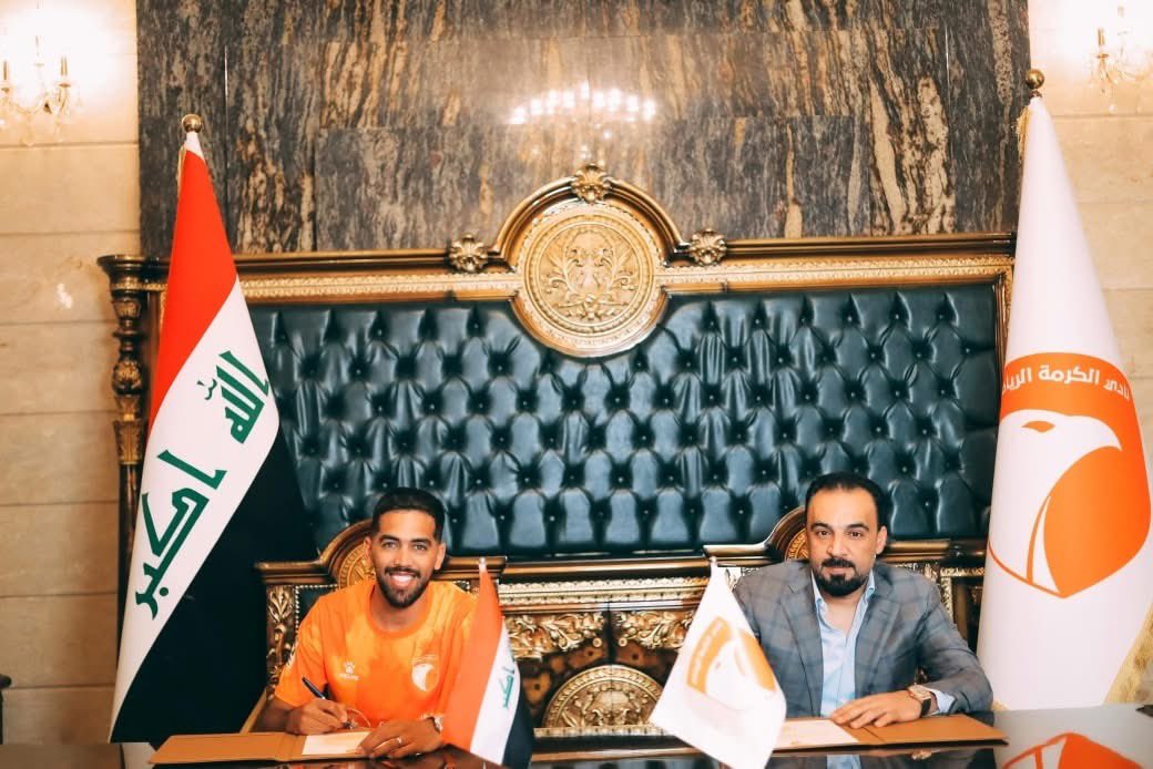 بعض الصور من التوقيع الرسمي مع  المهاجم الأردني "علي علوان"  

#العراق 
#يلا_كرمة💪🏻