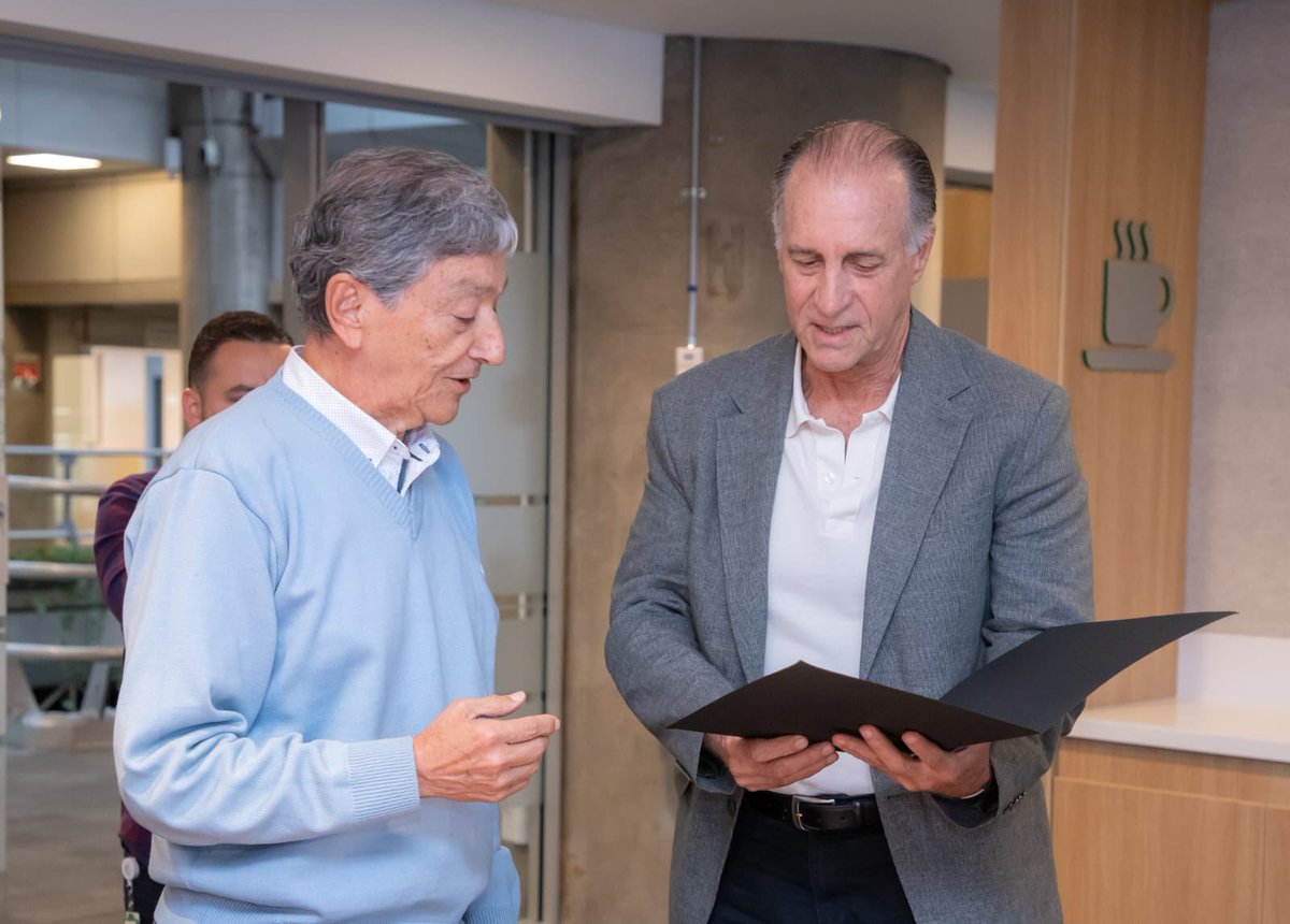 Recibimos con orgullo el reconocimiento de la Sociedad Antioqueña de Ingenieros y Arquitectos (SAI) por nuestros 70 años de servicio. 

En la reunión, en la que fue leída el acta, participaron John Maya Salazar, gerente de general de EPM, Gerardo Domínguez Giraldo, presidente de