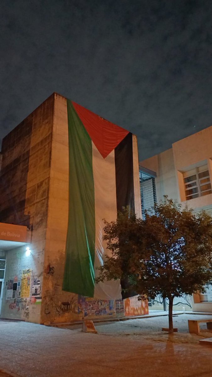 En la UNC no cuelga una bandera: cuelga el aval al terrorismo y al odio antisemita, con complicidad universitaria.
La UNC eligió ser santuario del antisemitismo. Silencio docente, complicidad política. Repudio total.
<a href="/FACA_arg/">Foro Argentino Contra el Antisemitismo</a>