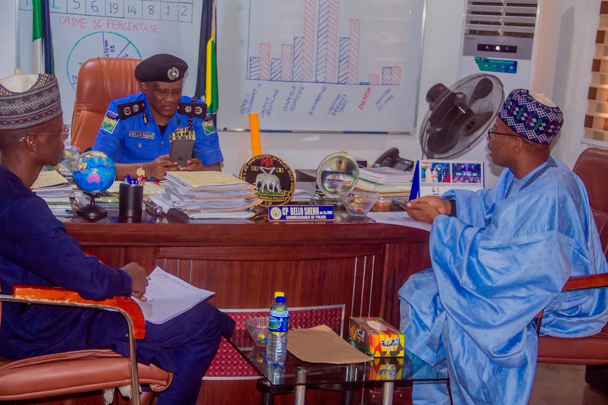 real_batsari's tweet photo. Earlier today, we visited the CP Katsina State. Our discussion centred on inter-agency collaboration to enhance activities of KASSAROTA and achieve the vision of @dikko_radda administration on safer road transportation and improve security of lives and property in Katsina State. https://t.co/4RKffyqp0m