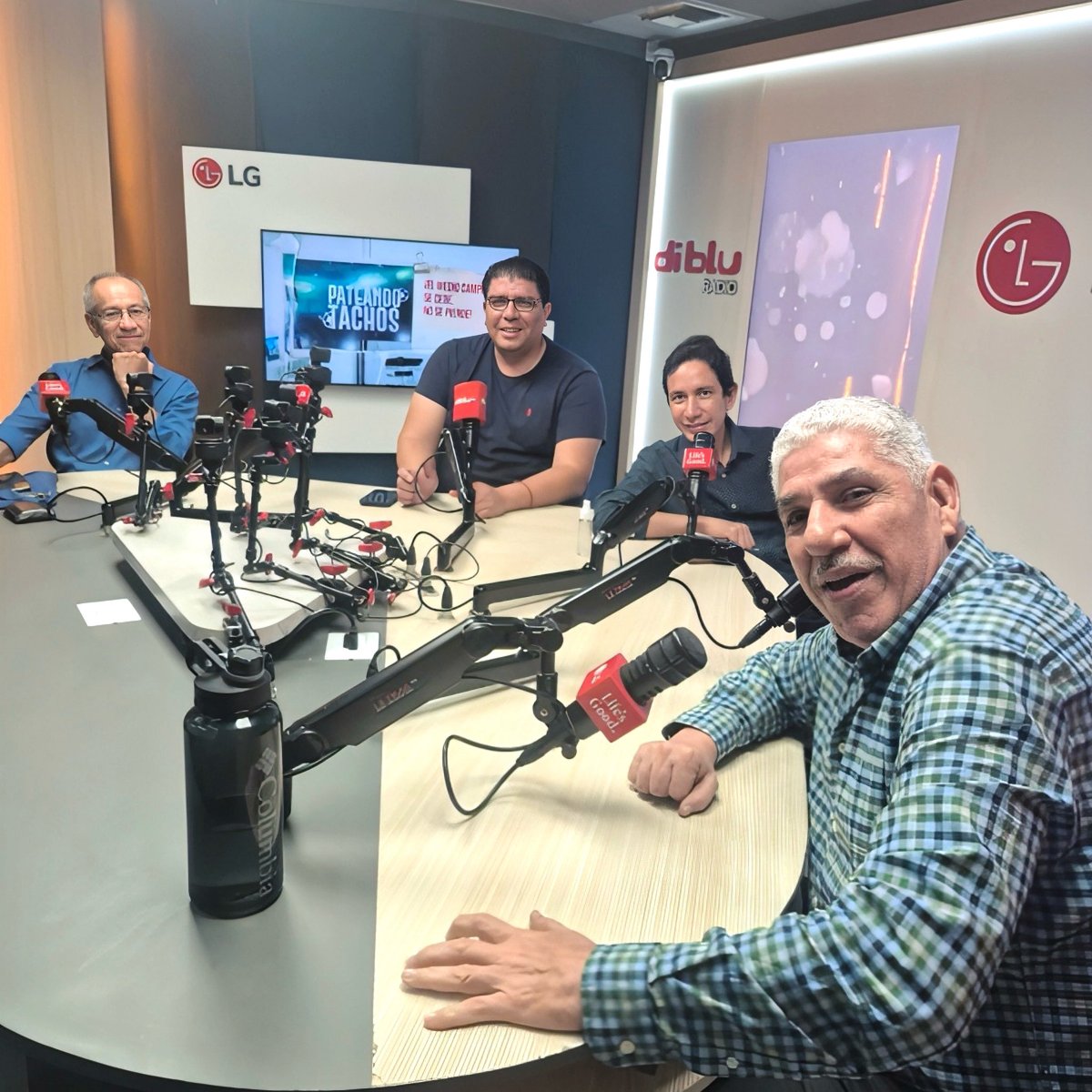 GerardoEspañaL (@gerardo22ec) on Twitter photo Como cada tarde, listos para hablar de lo que más nos gusta.
🎙️ 17:00 En vivo por <a href="/Caravana750/">Radio Caravana</a> Como cada tarde, listos para hablar de lo que más nos gusta.
🎙️ 17:00 En vivo por <a href="/Caravana750/">Radio Caravana</a>