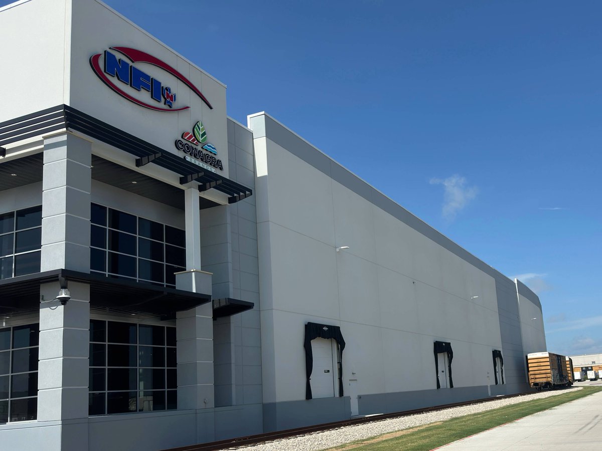 UnionPacific's tweet image. 👏 Congratulations to Conagra Brands on the opening of its newest distribution center in Fort Worth, Texas. We are proud to provide safe and reliable service to your state-of-the-art facility! 🚂

Ship With Us: up.com/shipping
