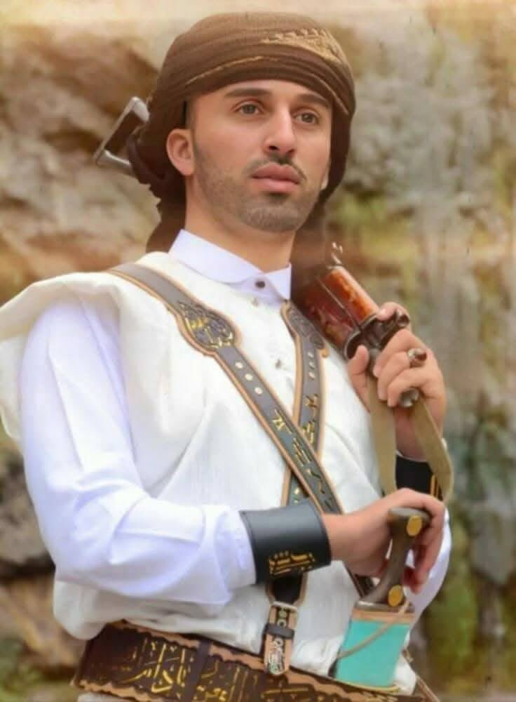 SabaAlAwadi2's tweet photo. أفراح آل عفاش وآل دويد وآل القاضي 
نبارك زفاف آخر العنقود - الاخ /صخر علي عبدالله صالح عفاش 🇾🇪
ونُهنئ بهذه المناسبة السعيدة
كل من:
سهيل سنان دويد
مجد سنان دويد
رعد سنان دويد
مهند عبدالخالق القاضي

سائلين الله أن يتمم لهما الفرح باليُمن والبركات، وأن يديم المسرات على الجميع. https://t.co/4720uFooBN