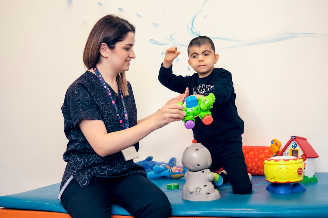 Every child is unique, and so are their needs! Occupational Therapy provides personalized strategies to boost independence and confidence. Share your OT success stories with us! #OT #SupportForFamilies #ettheot
