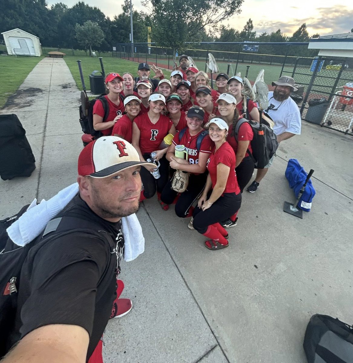 hunterhoffman48's tweet photo. That’s a wrap on summer!! Sure am going to miss my 2025 senior sisters! Looking forward to the fall season! 🧨🥎🔥@firecrackersmm @ErskineSoftball https://t.co/fUV6KknbEI