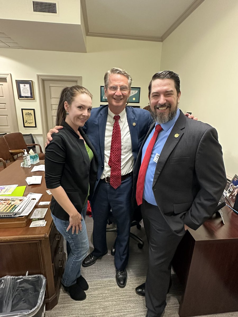 Great time with <a href="/RepTimBurchett/">Rep. Tim Burchett Press Office</a> today! Our volunteers wanted to thank him for his support of the Big Beautiful Bill and share how it would impact their lives. Thank you <a href="/timburchett/">Tim Burchett</a> we appreciate you! This is grassroots. TNCD02 #ProtectProsperity