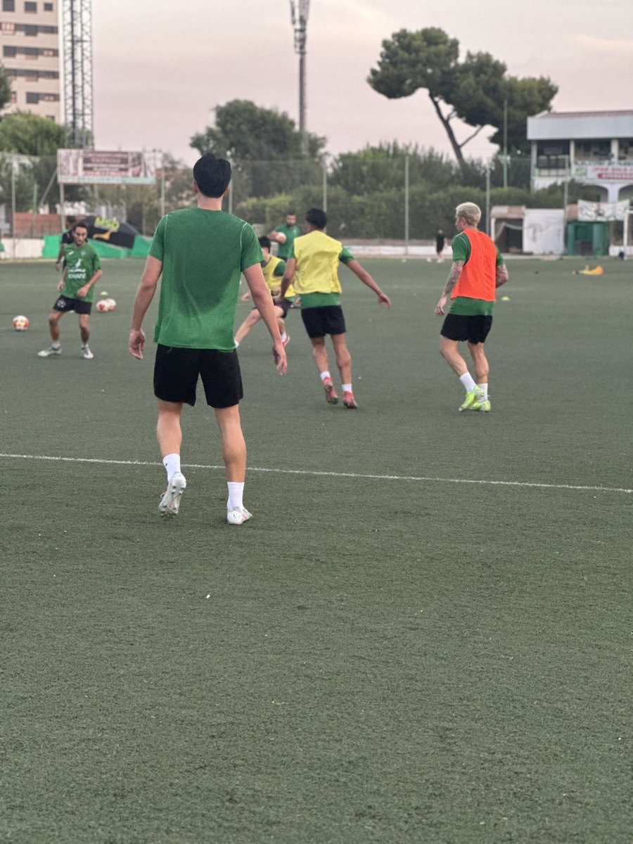 Día 3 superado, el equipo avanza con su preparación y puesta a punto 💚⚽️

#elbotti #vamosbotti💚 #elbarrio #3rfef