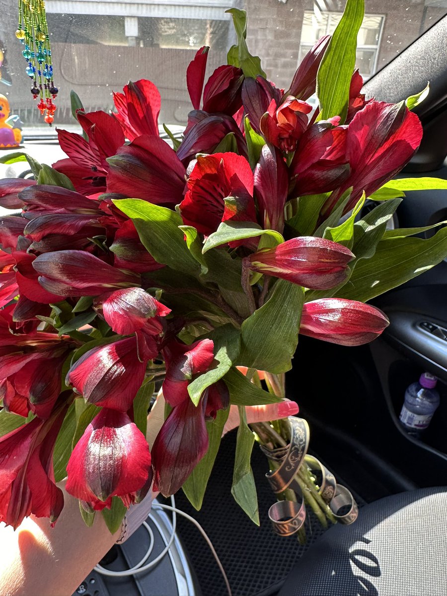 AvSpoon's tweet image. Как же странно, прощаться с другом, который не должен был уйти так рано. 58 лет - это разве возраст(( 20 лет знакомства и дружбы. Увидимся в следующей жизни, Вилен…