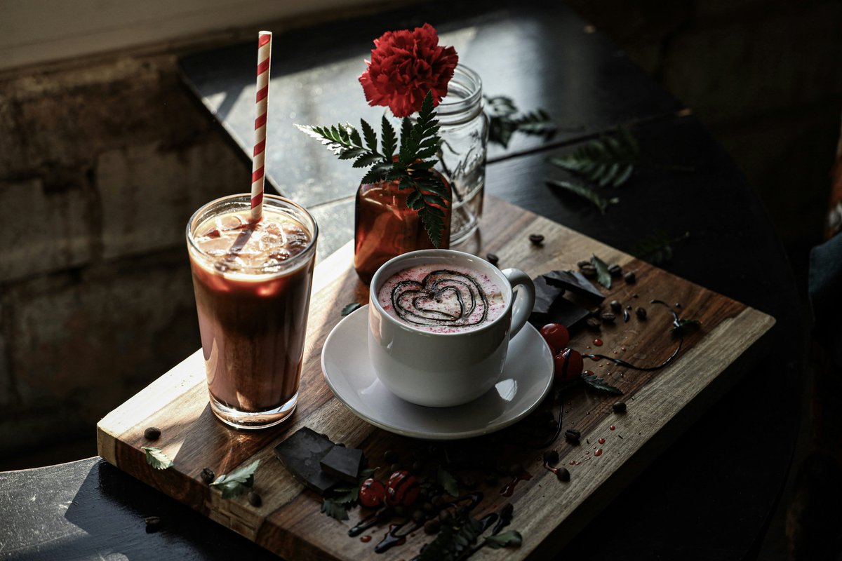 Termos2k's tweet image. Today’s happiness was sweet: strawberry latte 🍓☕️