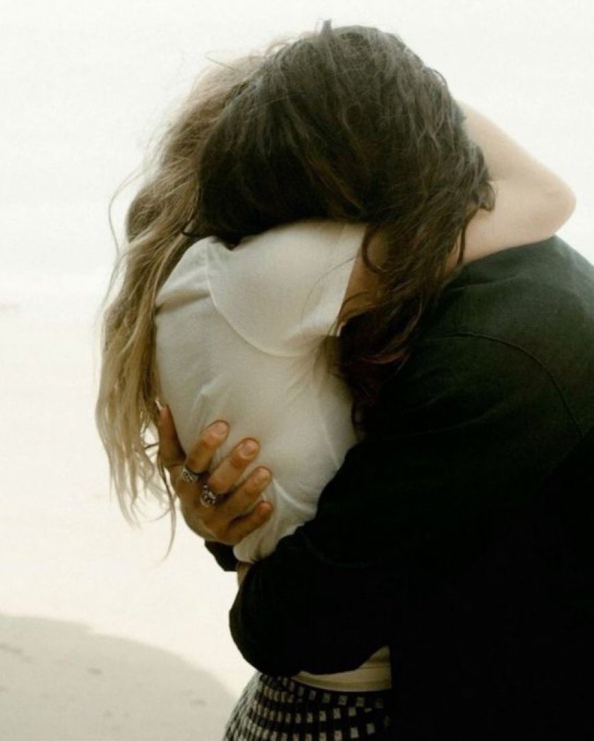 I don't belong to your world tweet media