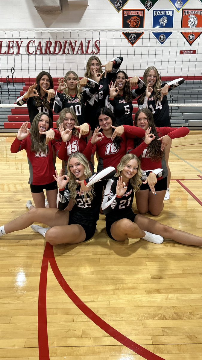 ValleyCards's tweet photo. My Basketball Players took time out of their volleyball picture day this week to send me a pic.  I LOVE that the huge majority of our girls are multi-sport athletes.  I also love the bond they have as a basketball group and the care they have for our program.  It’s Special!  ❤️ https://t.co/hfV4lpwv2u