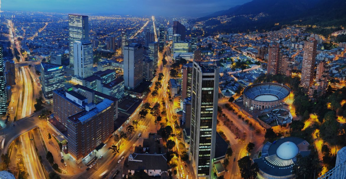 Bogotá cumple años… y yo solo puedo dar gracias.

Aquí nací, crecí, conocí a Dios, formé familia y he podido servir como concejal.

Una ciudad que me ha dado todo.
Hoy la celebro…

Y sueño con verla transformada.

#FelizCumpleañosBogotá #BogotáConFe